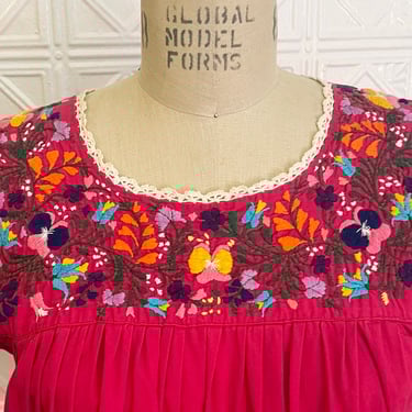 Vintage 1960s Magenta Cotton Mexican Embroidered Shirt from Fred Leighton/ 60s Pink Embroidery Blouse with Crochet Trim S/M 
