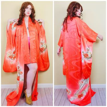 1970s Vintage Persimmon Silk Kimono / 70s / Seventies Gold Floral Embroidered Robe / One Size 