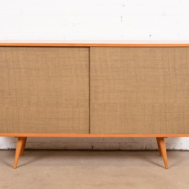 Paul McCobb Planner Group Solid Birch Sliding Door Sideboard Credenza, 1950s