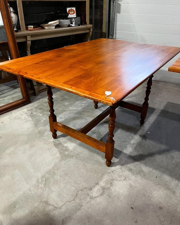 Super pretty maple wood table. 54” x 36” x 30” 