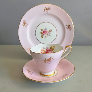 Vintage Sutherland Bone China Pink with Roses Tea Cup Saucer Luncheon Plate 