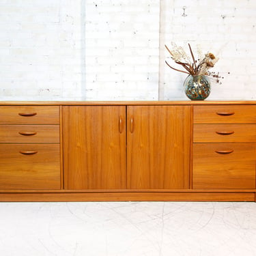 Vintage mcm 6 drawer teak credenza Made in Sweden (Unbranded) | Free delivery in NYC and Hudson Valley areas 