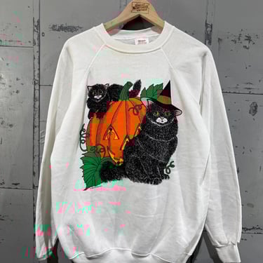 Vintage 90s Halloween crewneck Sweater  Fall Outdoors Autumn Cute black cat pumpkins 