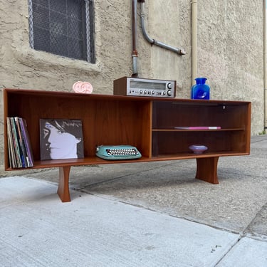 Mid century credenza mid century modern console Danish credenza mid century modern media cabinet 