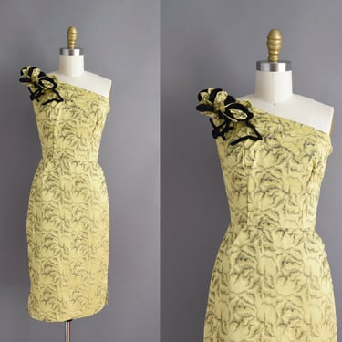 1950s dress | Chartreuse Cocktail Party Pencil Skirt Wedding Dress | XS | 50s vintage dress 