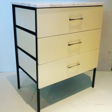 American Mid Century 1950s Petite Dresser with Marble Top by Vista of California