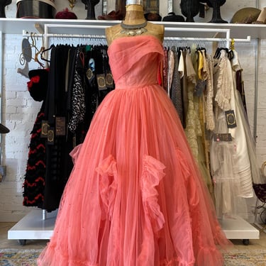 vintage 1950s coral chiffon party dress, strapless 50s formal, cupcake prom cinderella bridal, xxx small, 22 waist, mrs maisel 