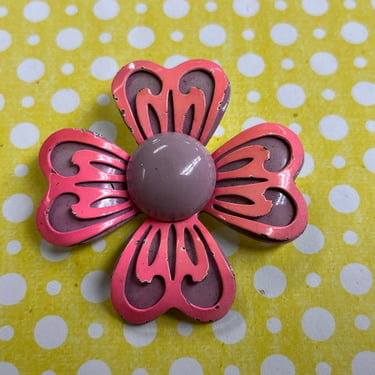 pink daisy brooch 1960s enamel flower pin 