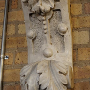 White Corbel w Grapes and Leaves