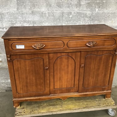 Vintage Northern Chair Bar/Buffet (Seattle)