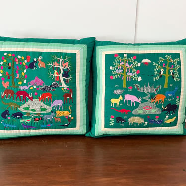 Pair of Folk Art Style Throw Pillows. Vintage Woodland Creature Cotton Pillows. Green Embroidered Pillow. 
