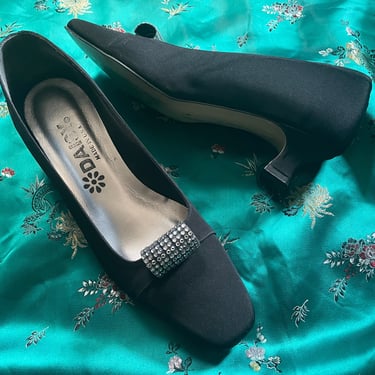 Vintage ‘70s ‘80s black crepe low heel pumps with rhinestone detail, small Louis heels, marked 9B 