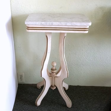 Victorian Provincial Marble Pedestal Table 
