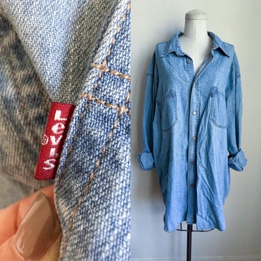 Vintage 1990s Levis Denim Shirt / XL 