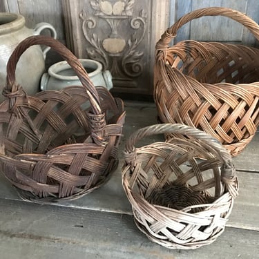 Rustic Willow Egg Basket, Miniature Child Size, Antique, Handmade, Posy, Flower Girl, European Farmhouse, Kitchen, Farm Table, Sold by Each 