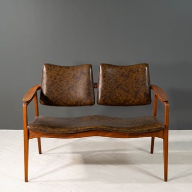 Sigvard Bernadotte Settee