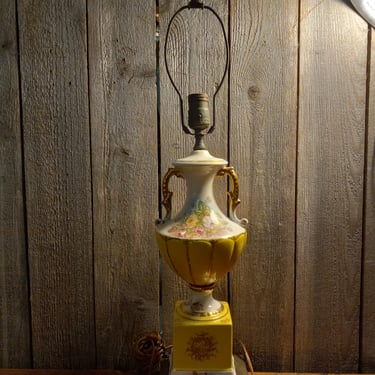 Vintage Floral Lamp 6