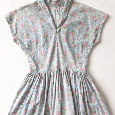 1950s Grey Floral Print Dress 