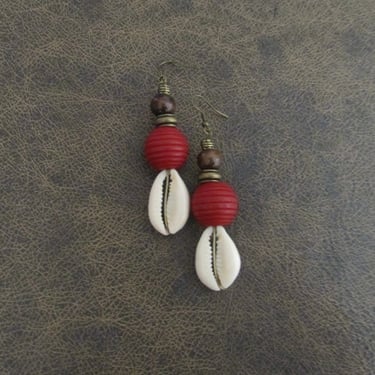 Cowrie shell earrings, wood earrings, African jewelry, Afrocentric earrings, seashell, chunky earrings, exotic ethnic earrings, red earring2 