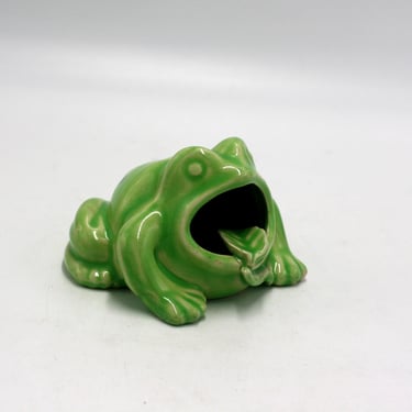 vintage Ceramic Frog Ashtray Hand painted Made in japan 