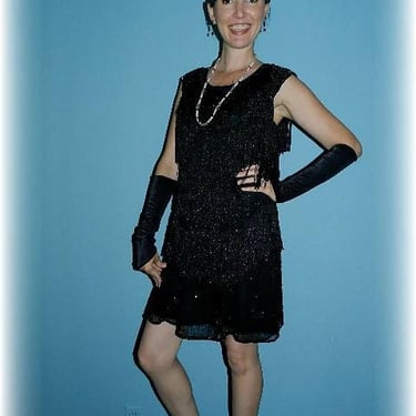 1920’s Black Fringed & Beaded Flapper Plus Size  with Accessories 