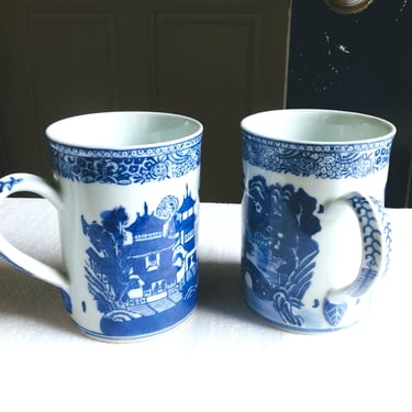 Blue Willow Tea/CoffeE Mugs,Metropolitan Museum of Art Chinese Mugs , Home Decor (Pair of Mugs) 