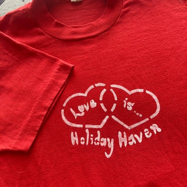 Vintage 80s Love is a holiday haven red t shirt super screen stars 
