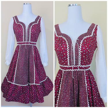 1970s Vintage Cotton Maroon Calico Prairie Dress / 70s Ric Rac Floral Lace Up Corset Dress/ Size Small 