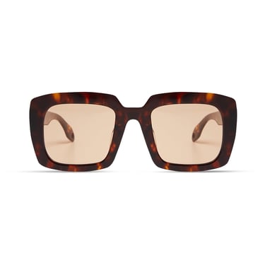 Maya in Brown Tortoise