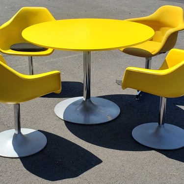 70358273 - 4 YELLOW CHAIRS AND TABLE -  - FURNITURE - DINING TABLE