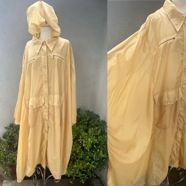 Vintage nylon rain cape soft yellow pockets Sz XL by R.O.C. 