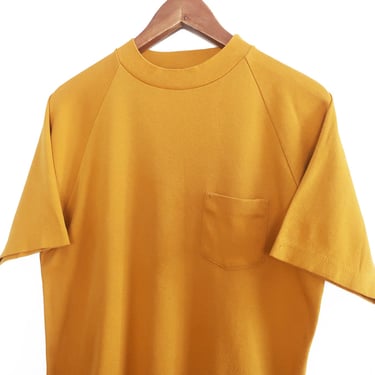 mustard t shirt / 70s pocket t shirt / 1970s Robert Bruce mustard yellow raglan pocket t shirt Medium 
