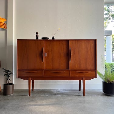 EW Bach sideboard