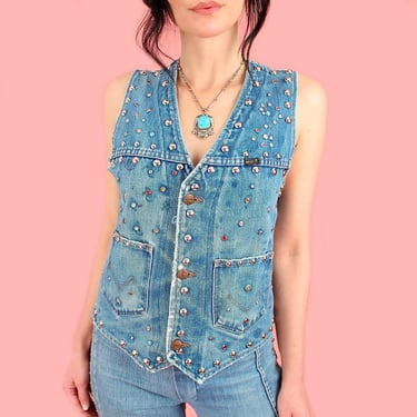 ViNtAgE 70's Studded Denim Vest // Custom Fitted Cropped Jean Vest 1970's // Star Studs Faded Distressed // Biker Hippie Disco Medium Large 