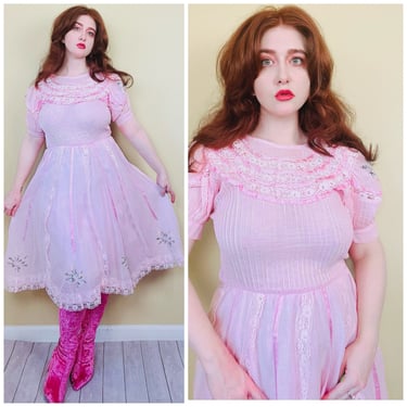 1970s Vintage Salam Creations Mexico Pink Pin Tuck Dress/ 70s Puffed Sleeve Lace Ruffled Scalloped Dress / Size Medium 