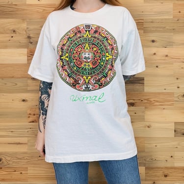 90's Vintage Uxmal Mexico Art Travel Tee Shirt T-Shirt 