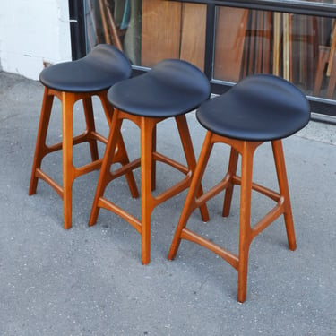 Super Rare Set of 3 Teak COUNTER HEIGHT Barstools by Erik Buch in Black