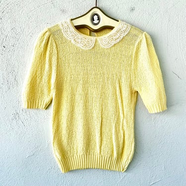 Vintage 80s Lace Collar Yellow Sweater 1980s Peter Pan Embroidered Accent Knit Top Shirt 