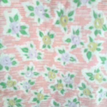 Vintage 30s Feed Sack Cloth / Lot of  Two Pieces / Pastels 