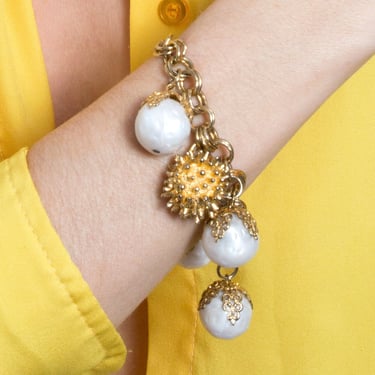 Interesting Vintage 60s 70s Gold Bursts & Pearls Charm Bracelet 