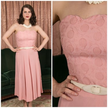 1950s Dress - Vintage 50s Strapless Dress Sundress in Perfect Pink Linen-Look Rayon with Scalloped Bodice 