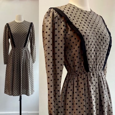 Vintage 80s Secretary Dress / QUILTED Bodice + Puff Sleeve Shoulder / Khaki + Black Diamond Print Rayon / S 