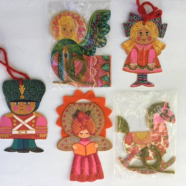 70's Hallmark Holiday Gift Tags, Large Package Cards Non Opening, One Used, Mod Christmas Packaging, Gift Bag Tags 