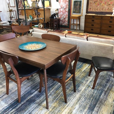 1960’s Oak Dining Table w/Leaf & (6) Victor Garrison Chairs