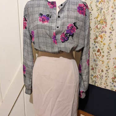 Vintage Houndstooth with Pink Purple Flowers Button Up Blouse 
