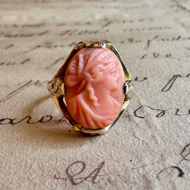 Sweet Antique 10K Yellow Gold Coral Cameo Ring, Victorian-Edwardian Sz 8 4.6g 