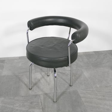 Vintage Reproduction Charlotte Perriand Le Corbusier Pierre Jeanneret LC7 Black Leather Tubular Chrome Swivelling Chair Bauhaus Dining Desk 