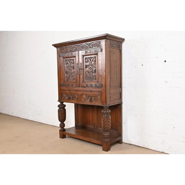 R. J. Horner Style English Jacobean Carved Oak Bar Cabinet, Circa 1900