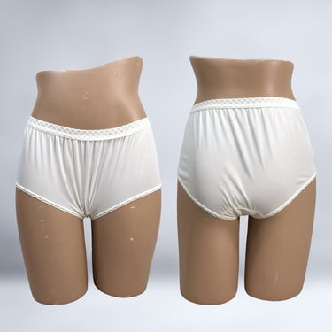 VINTAGE 70s White Full Cut Nylon Panties By Carole Sz 7 | 1970s Cotton Lined Mushroom Gusset Granny Panty Underwear | VFG 