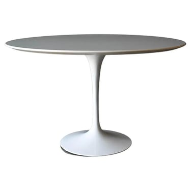 Eero Saarinen for Knoll Italy Tulip Dining Table, ca 2015